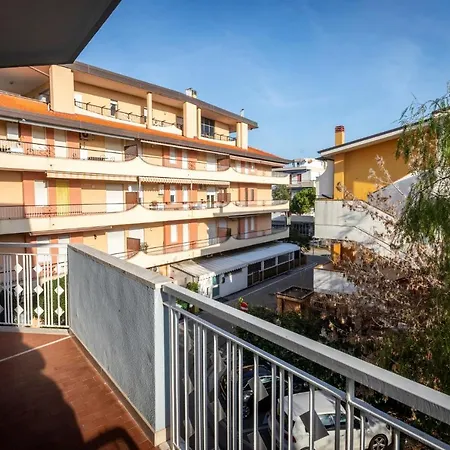 Apartment In Silvi Marina/abruzzen 35989 *